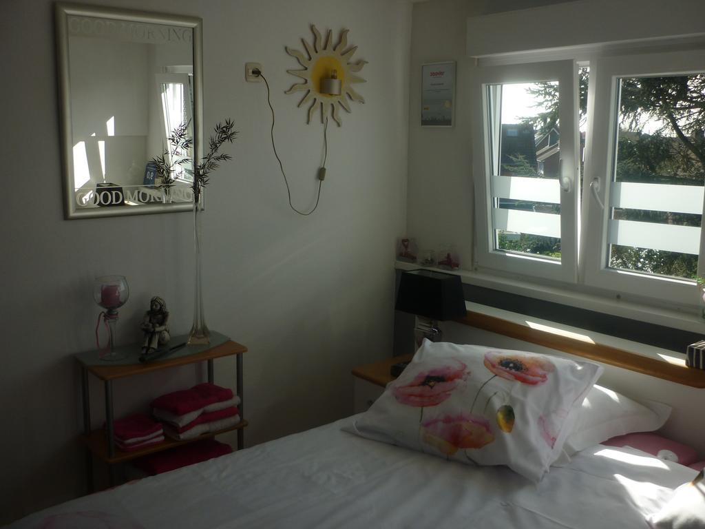 Tonnie'S Bed And Breakfast Kerkrade Esterno foto