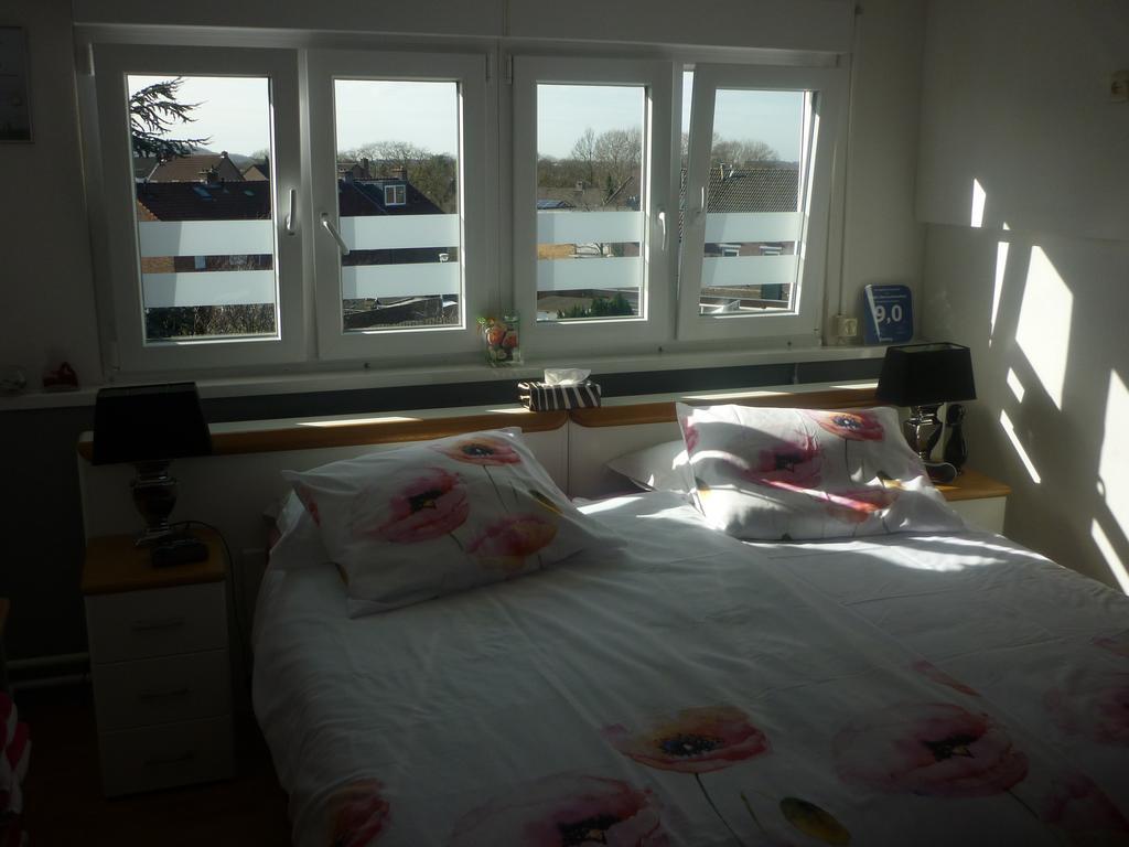 Tonnie'S Bed And Breakfast Kerkrade Esterno foto