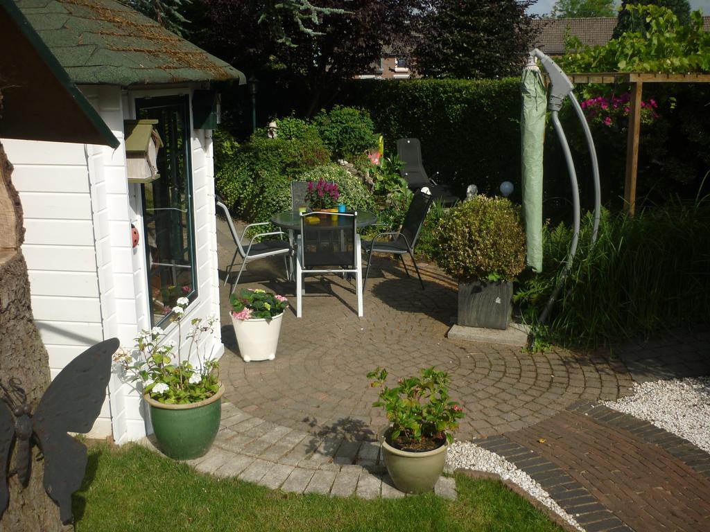 Tonnie'S Bed And Breakfast Kerkrade Esterno foto